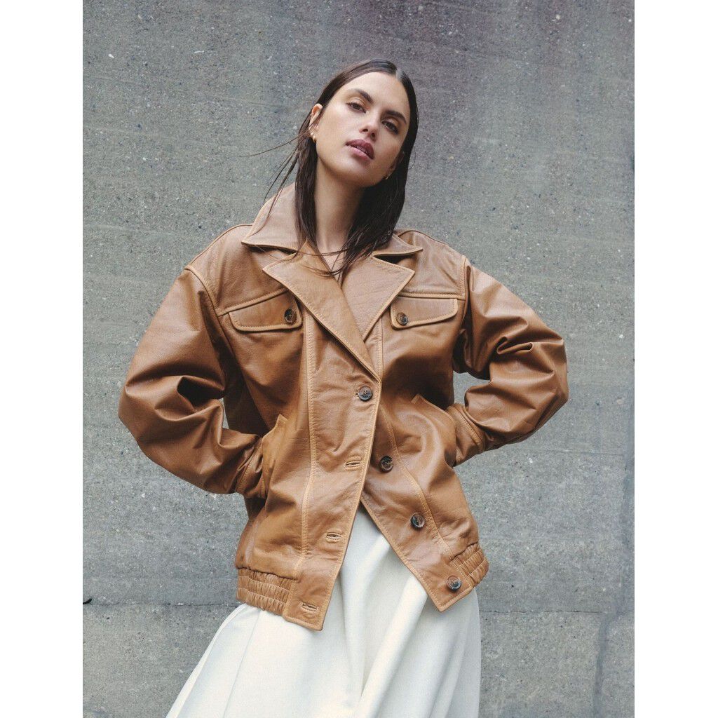 Mette - Leather