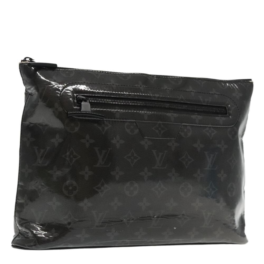 Louis Vuitton Clutch