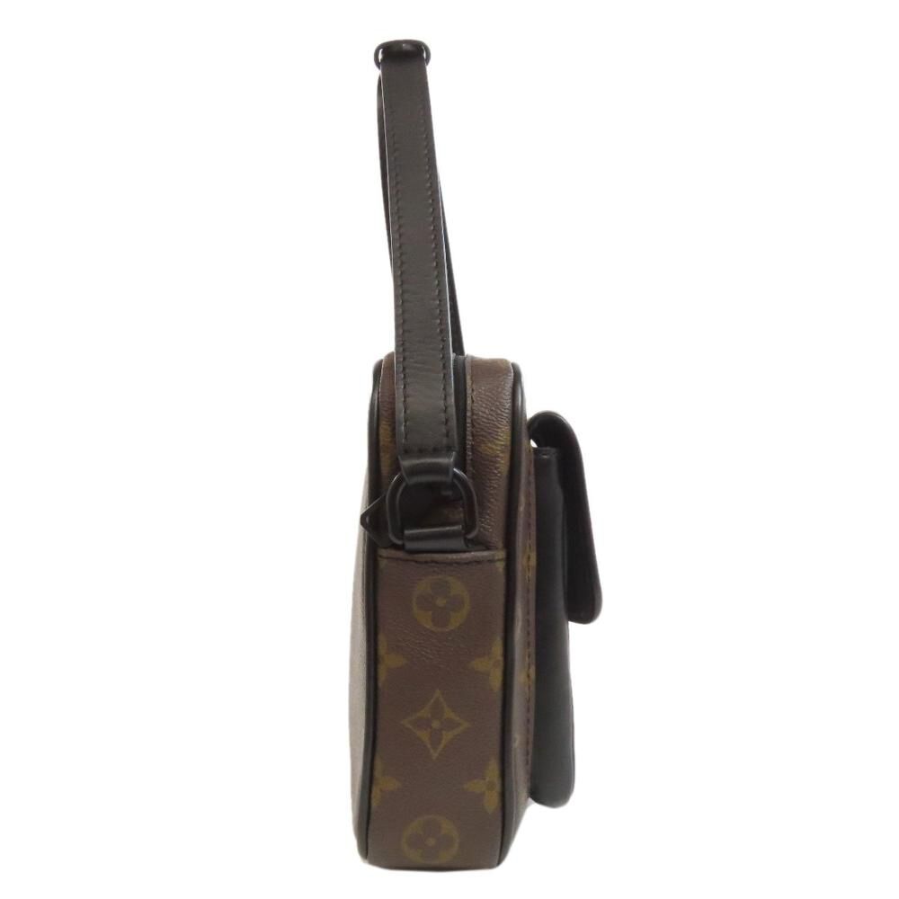 Louis Vuitton Shoulder Bags