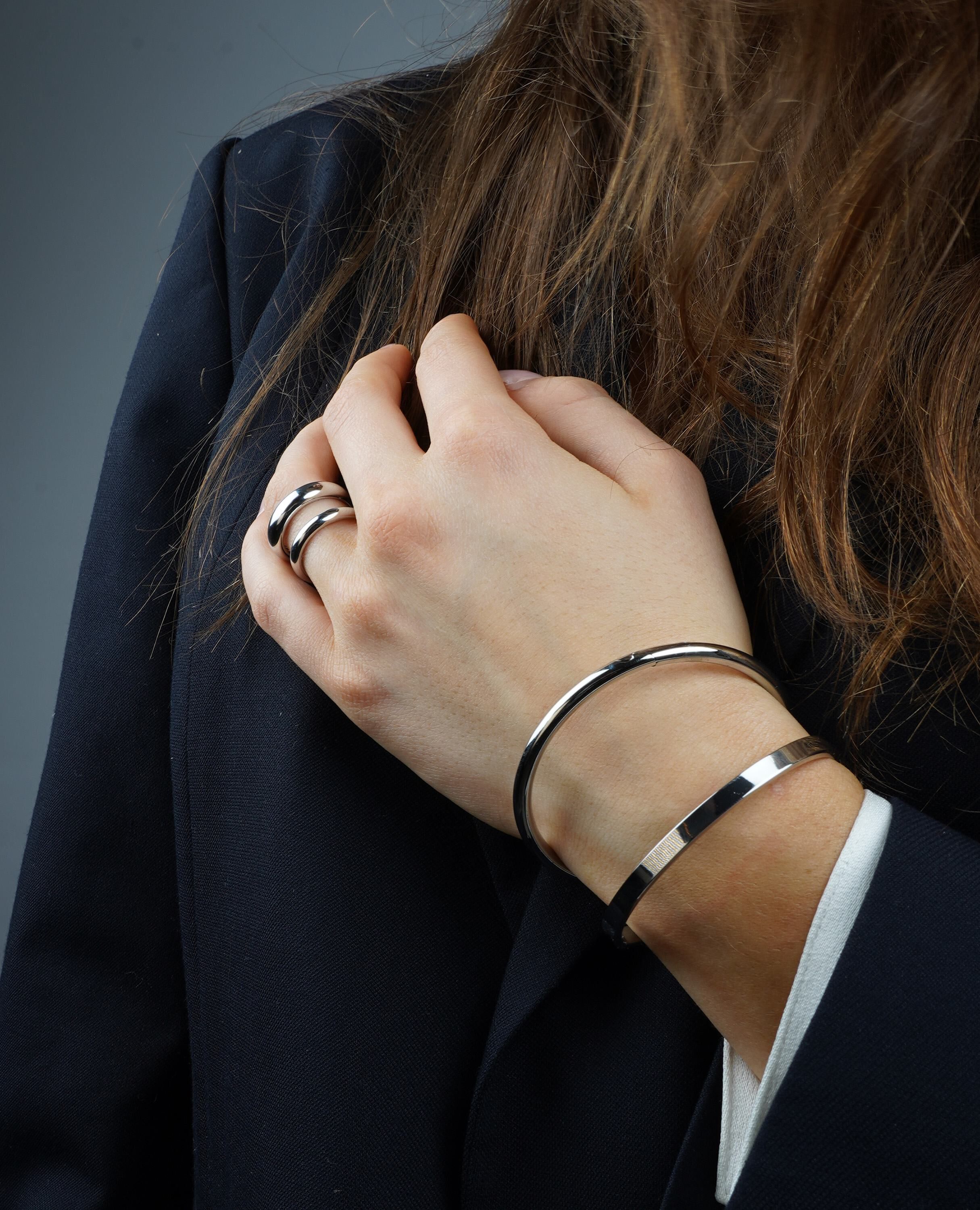 BANGLE - Bracelets