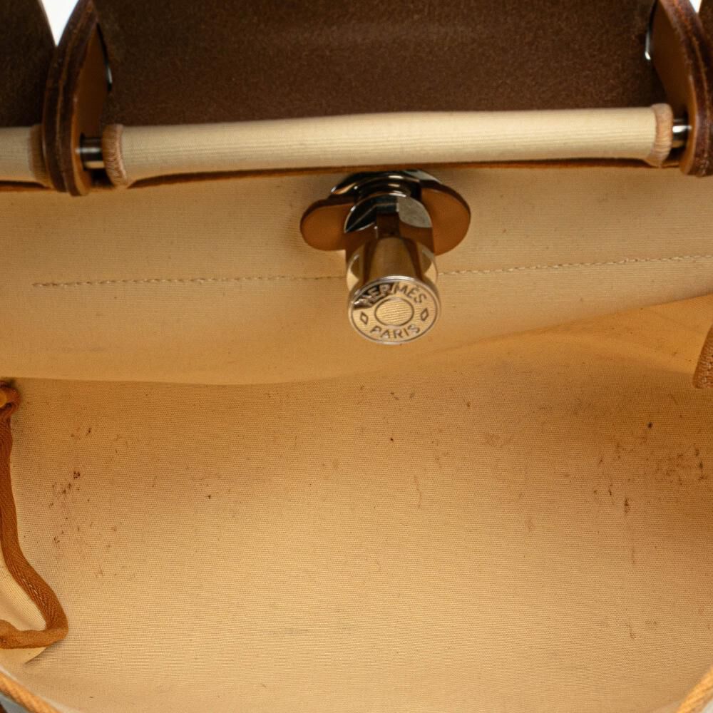 Herm&egrave;s Shoulder Bag