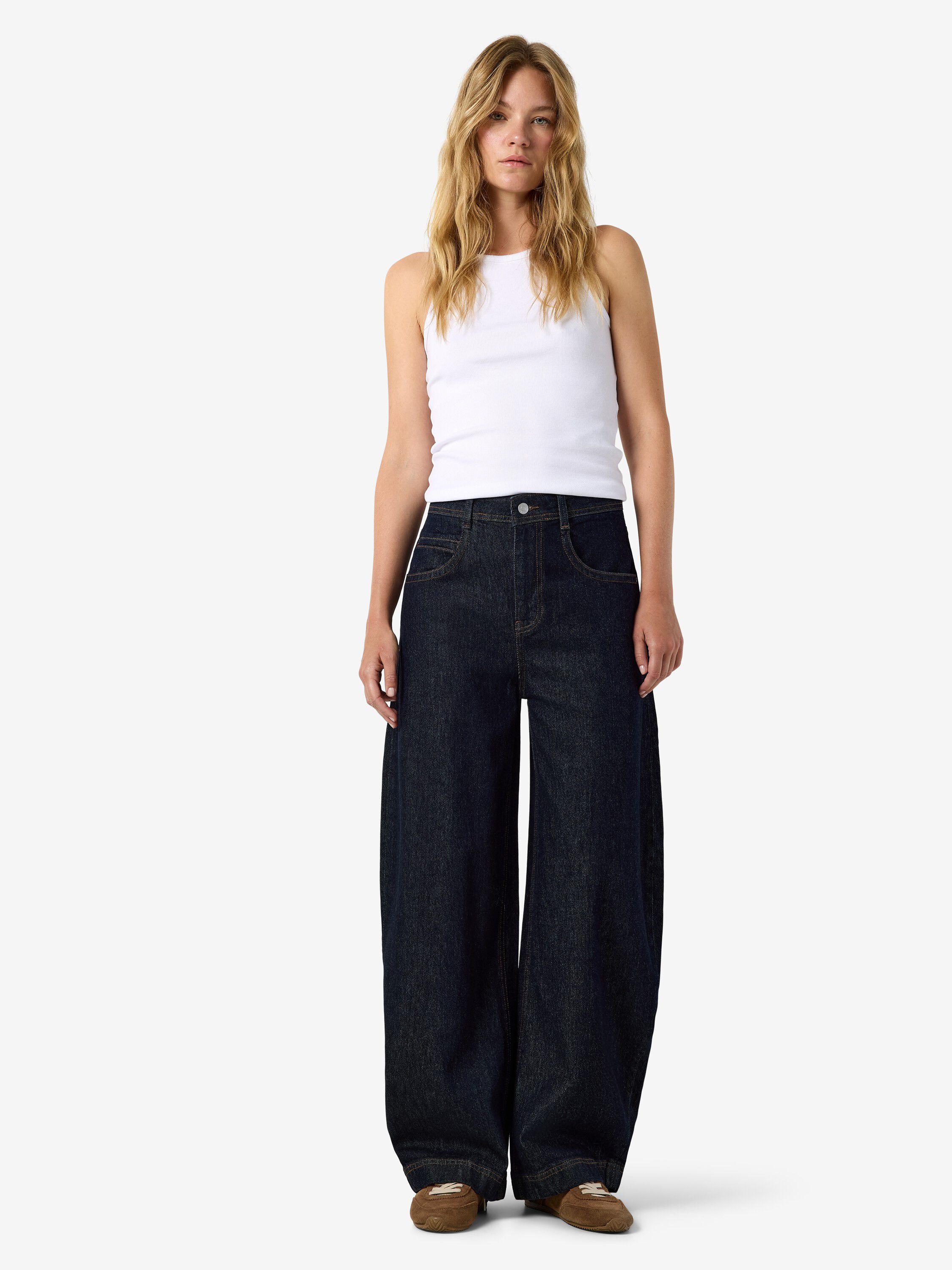 Nmnoah Mw Barrel Jeans Az013Db Noos