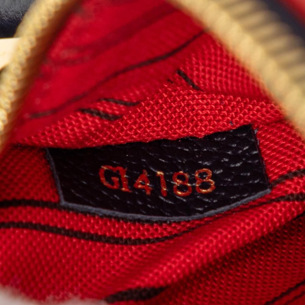 Louis Vuitton Shoulder Bags