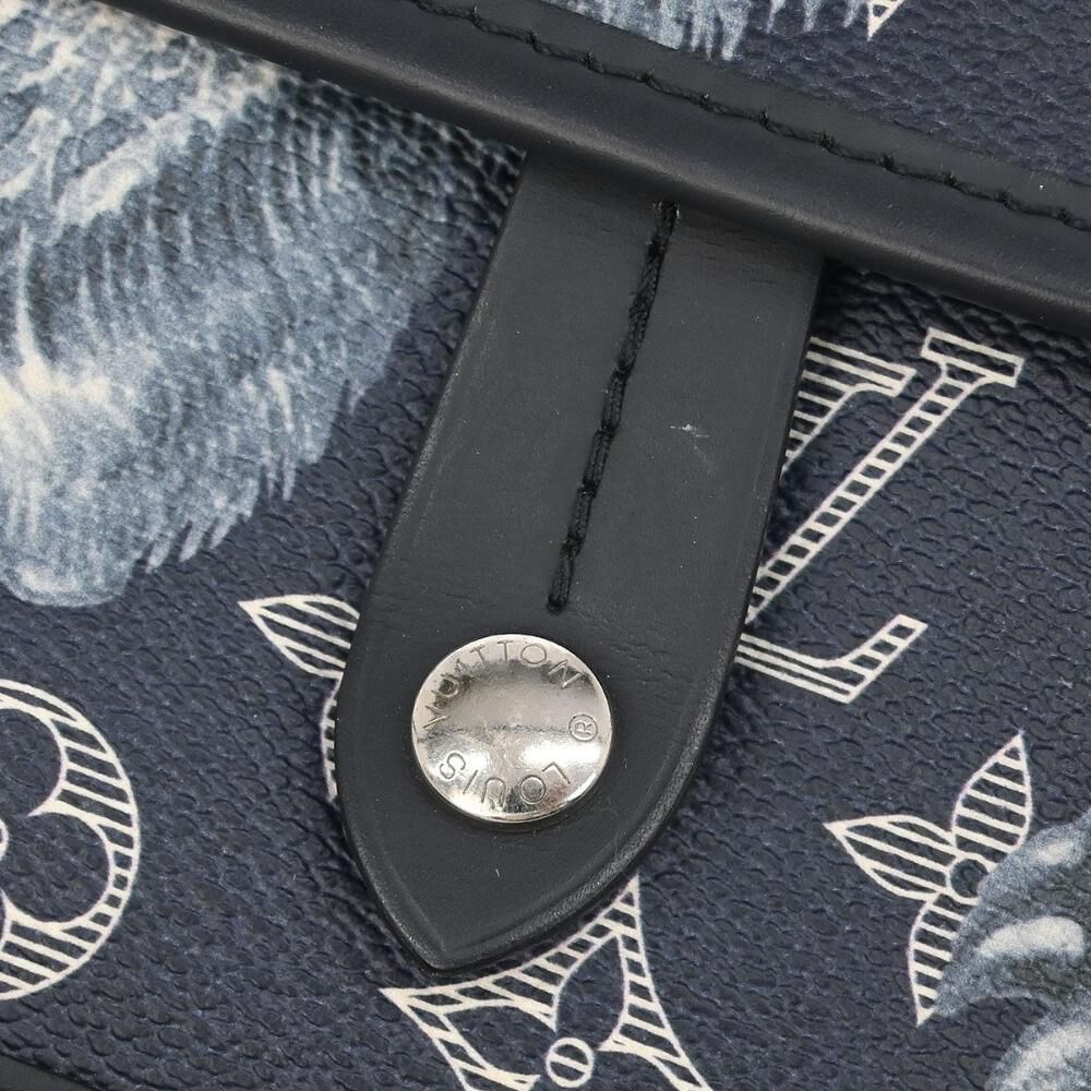 Louis Vuitton Messenger