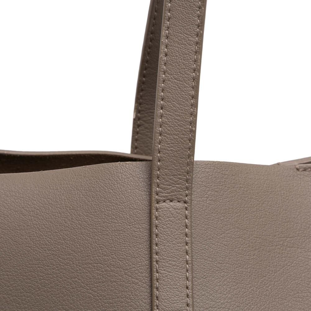 Yves Saint Laurent Tote