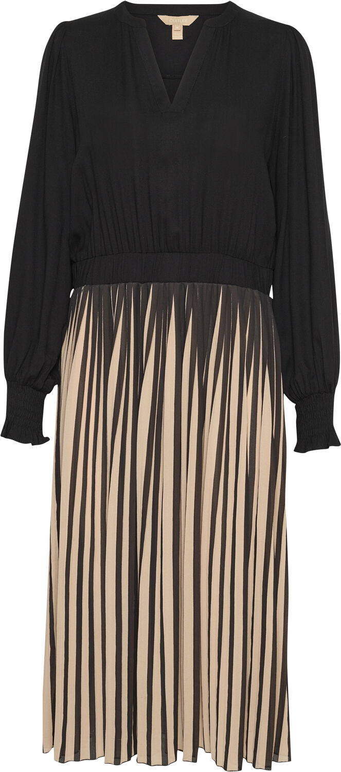 CUcarly V-neck Dress