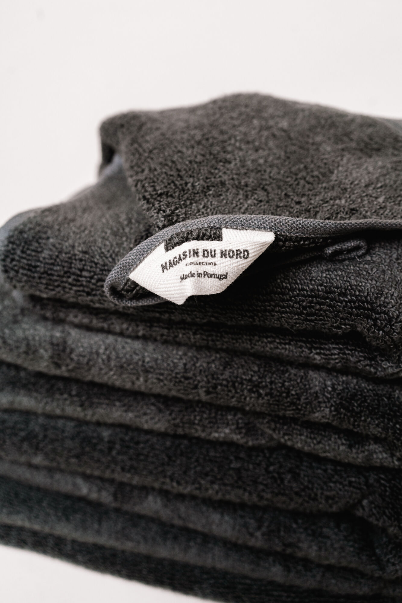 Hotel & spa h&aring;ndkl&aelig;de concrete