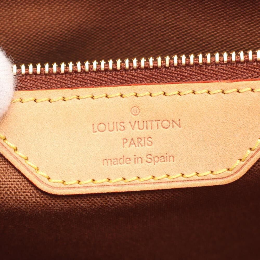 Louis Vuitton Shoulder Bags
