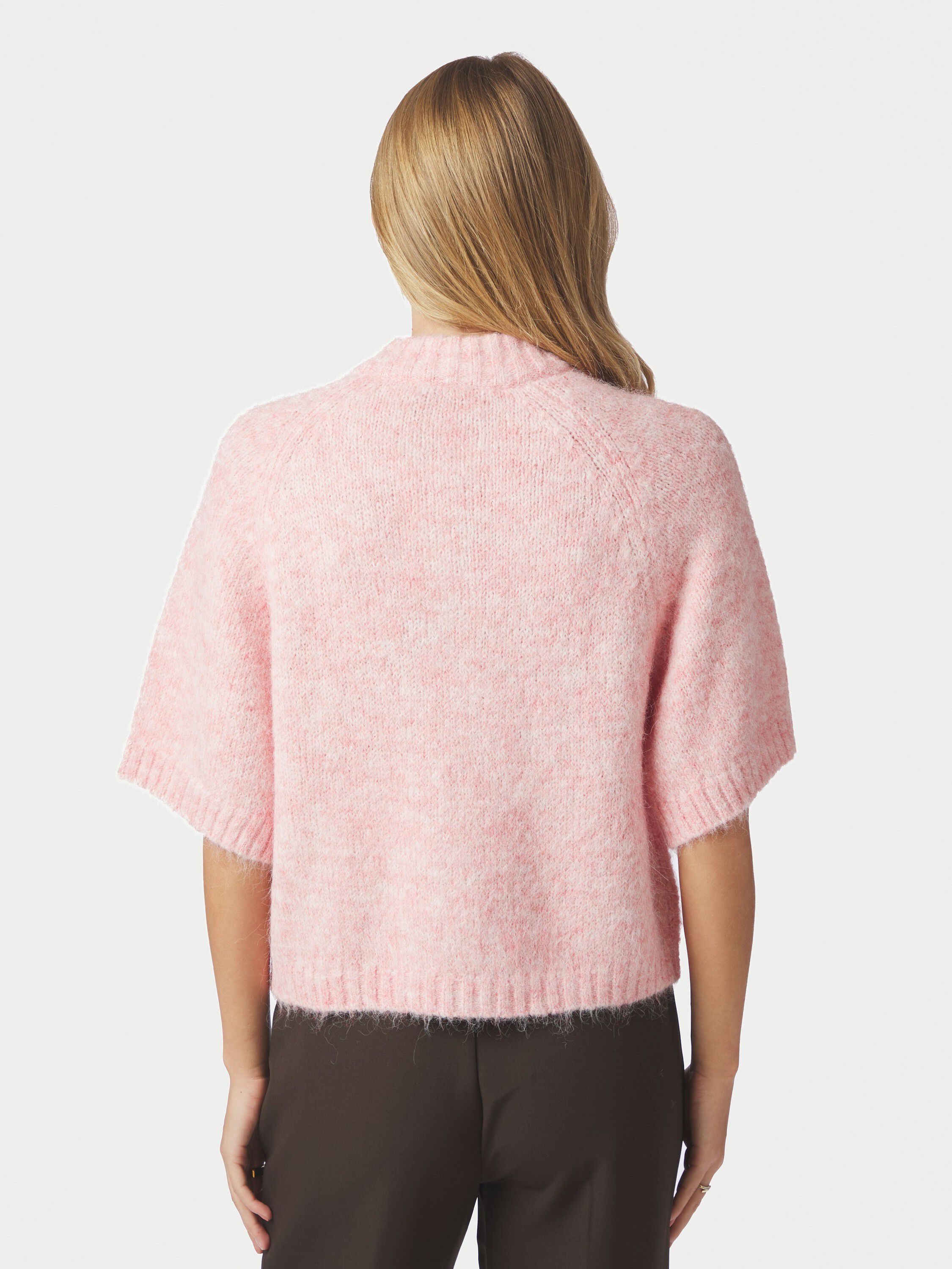 Benuta Fluffy Knit Cardigan