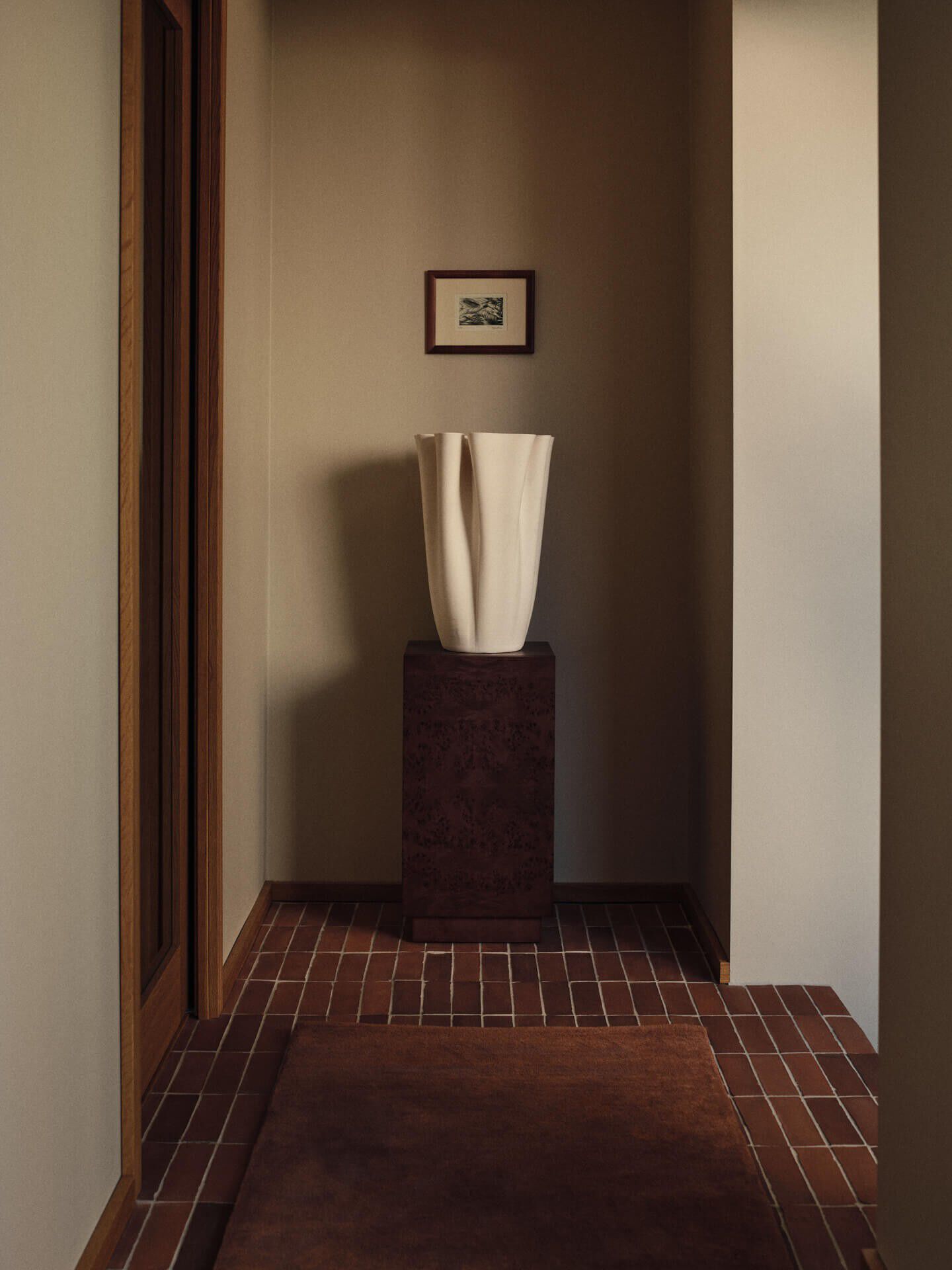 Dedali Floor Vase - H50 - Off-white