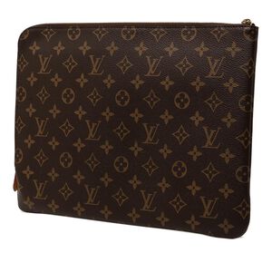 Louis Vuitton Clutch