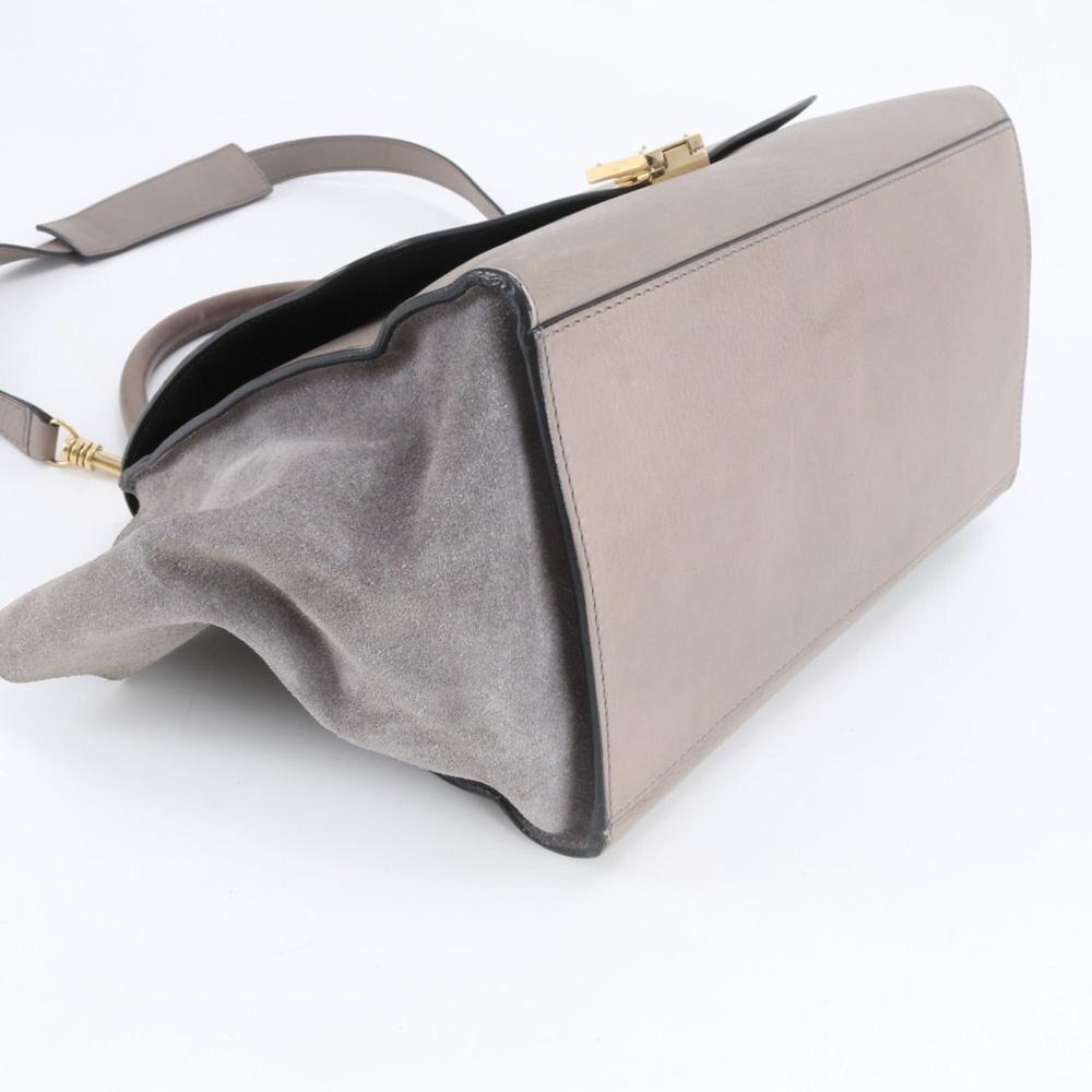 C&eacute;line Trapeze