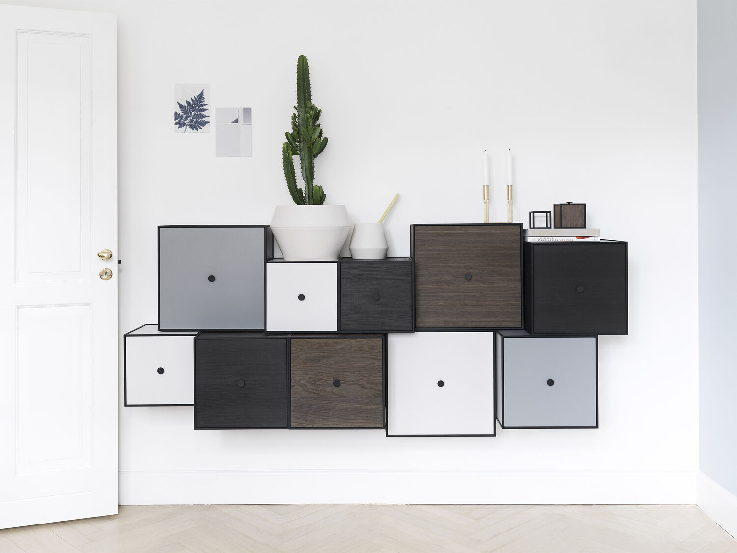 Frame 42 med l&aring;ge - M&oslash;rkegr&aring;