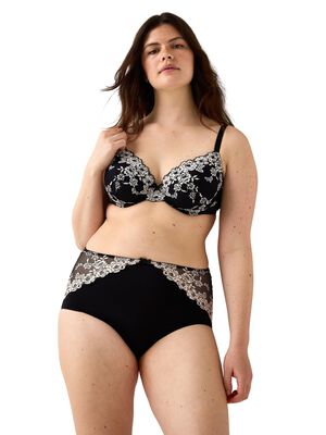 Briefs with a high waist and lace d