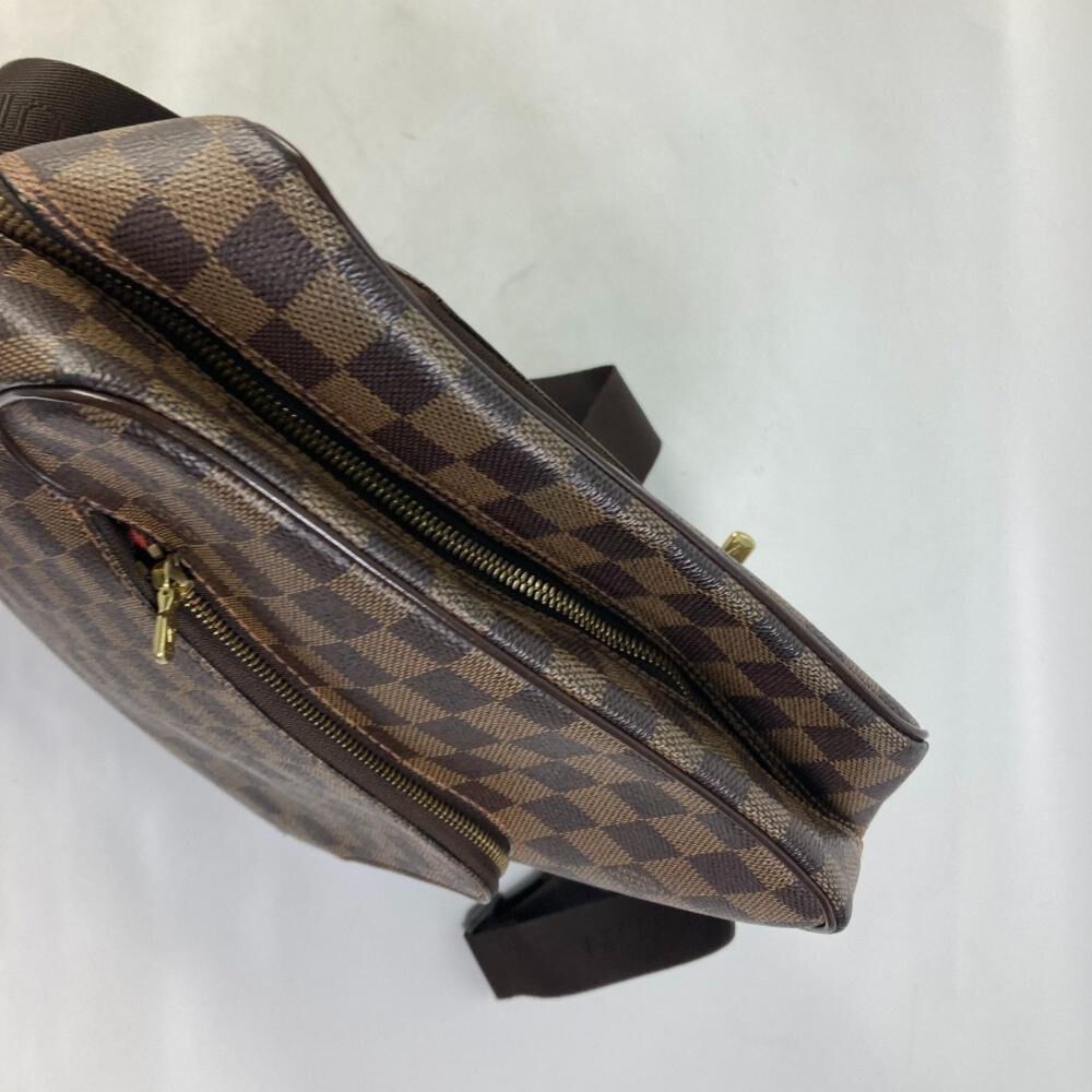 Louis Vuitton Shoulder Bags