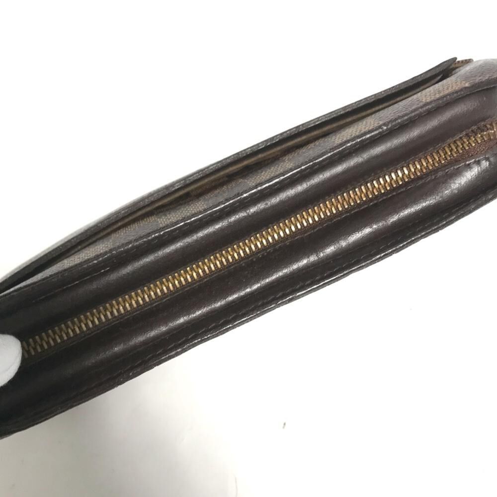 Louis Vuitton Clutch