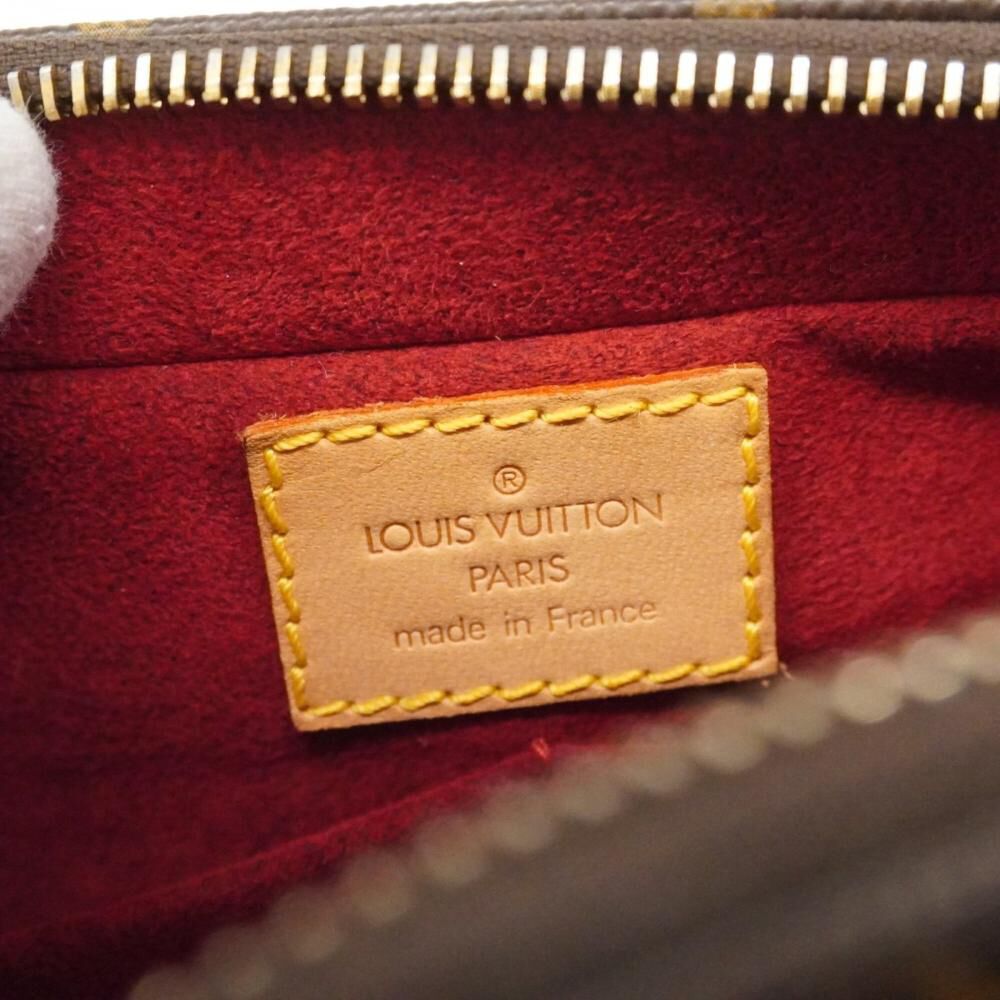 Louis Vuitton Shoulder Bags