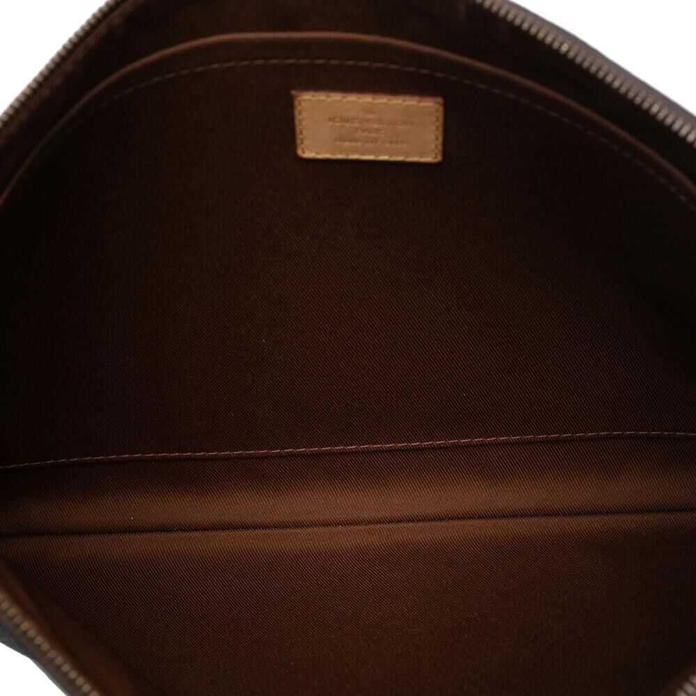 Louis Vuitton Clutch
