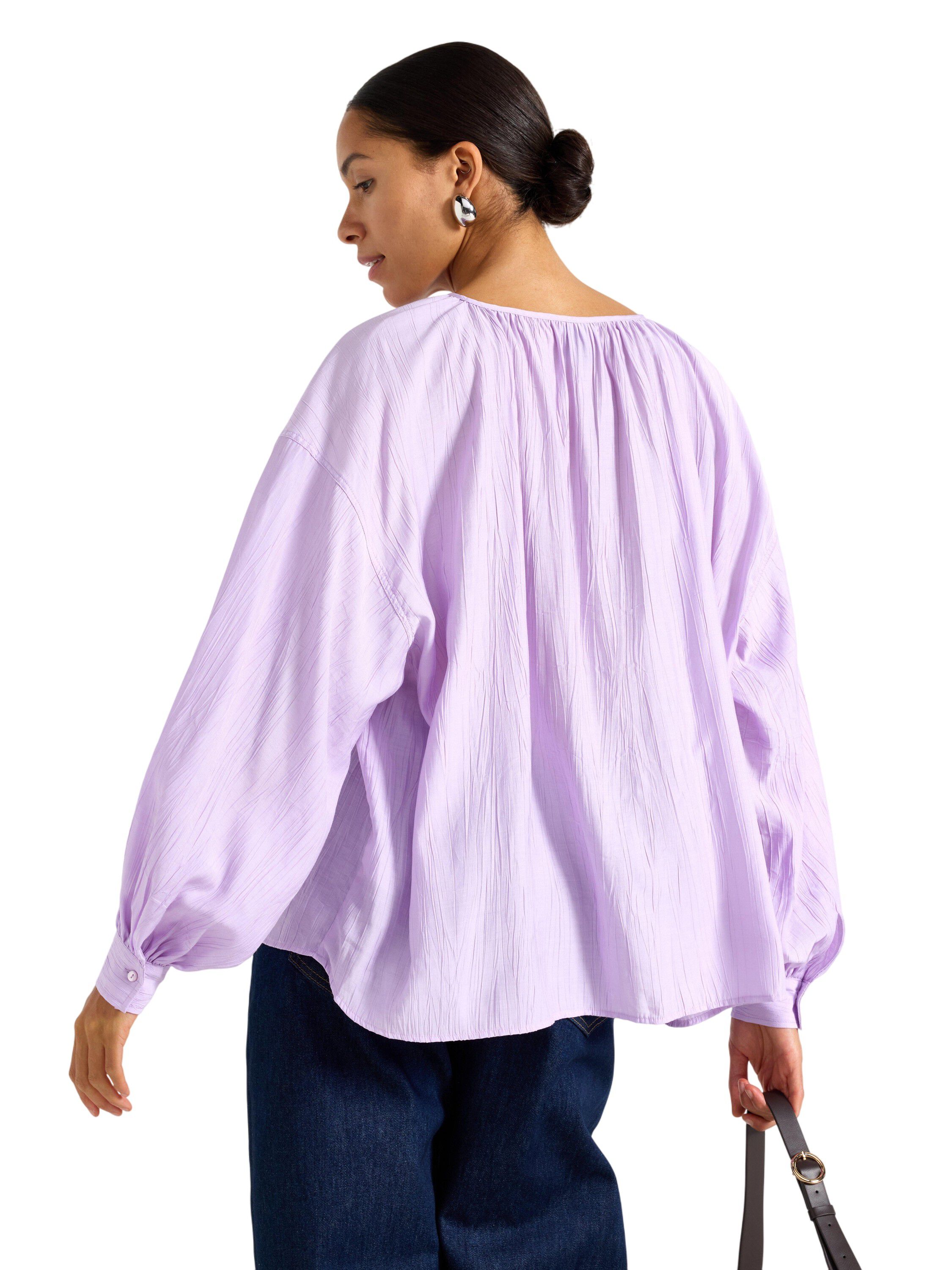 Vevd bluse i strukturert viskosebla