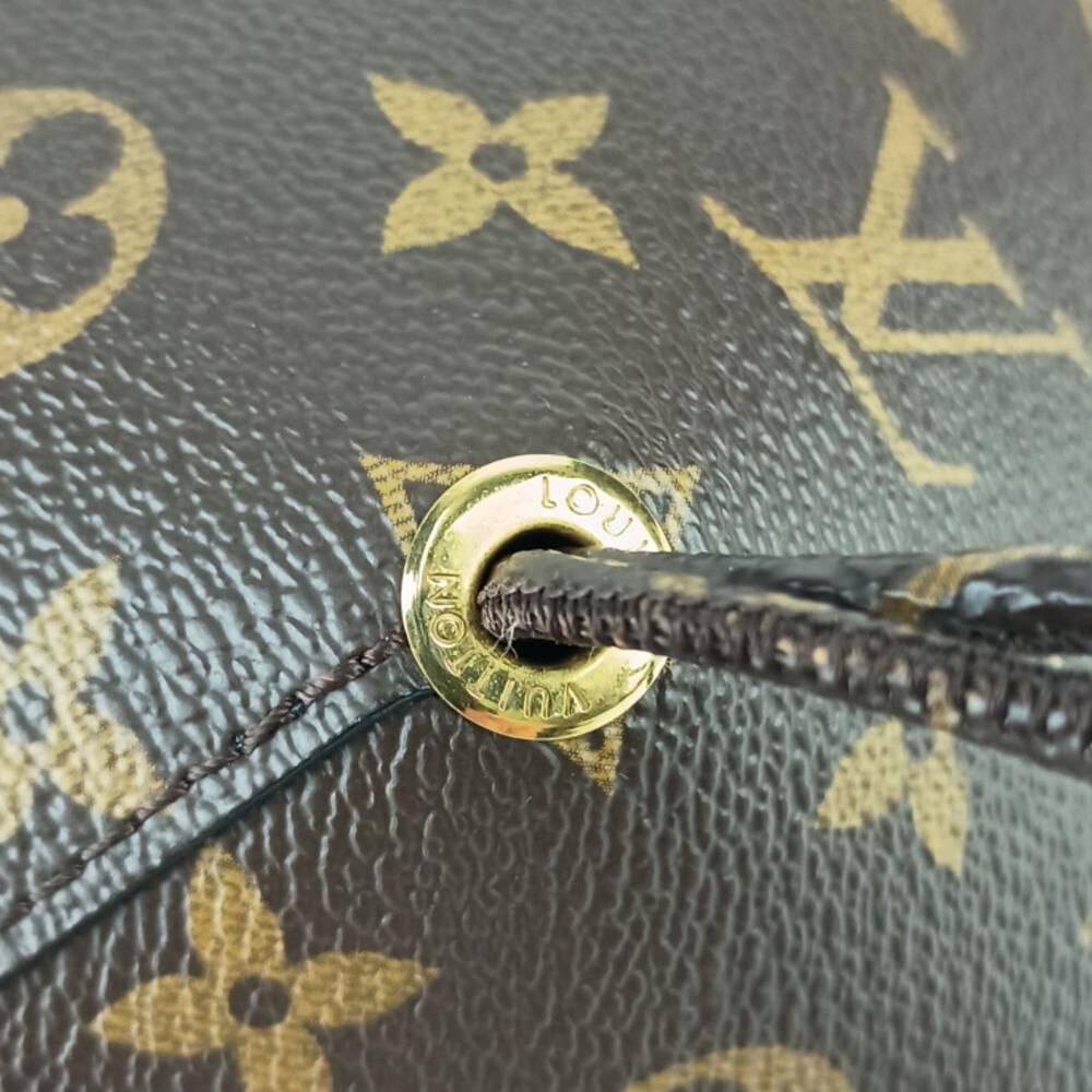 Louis Vuitton Shoulder Bags