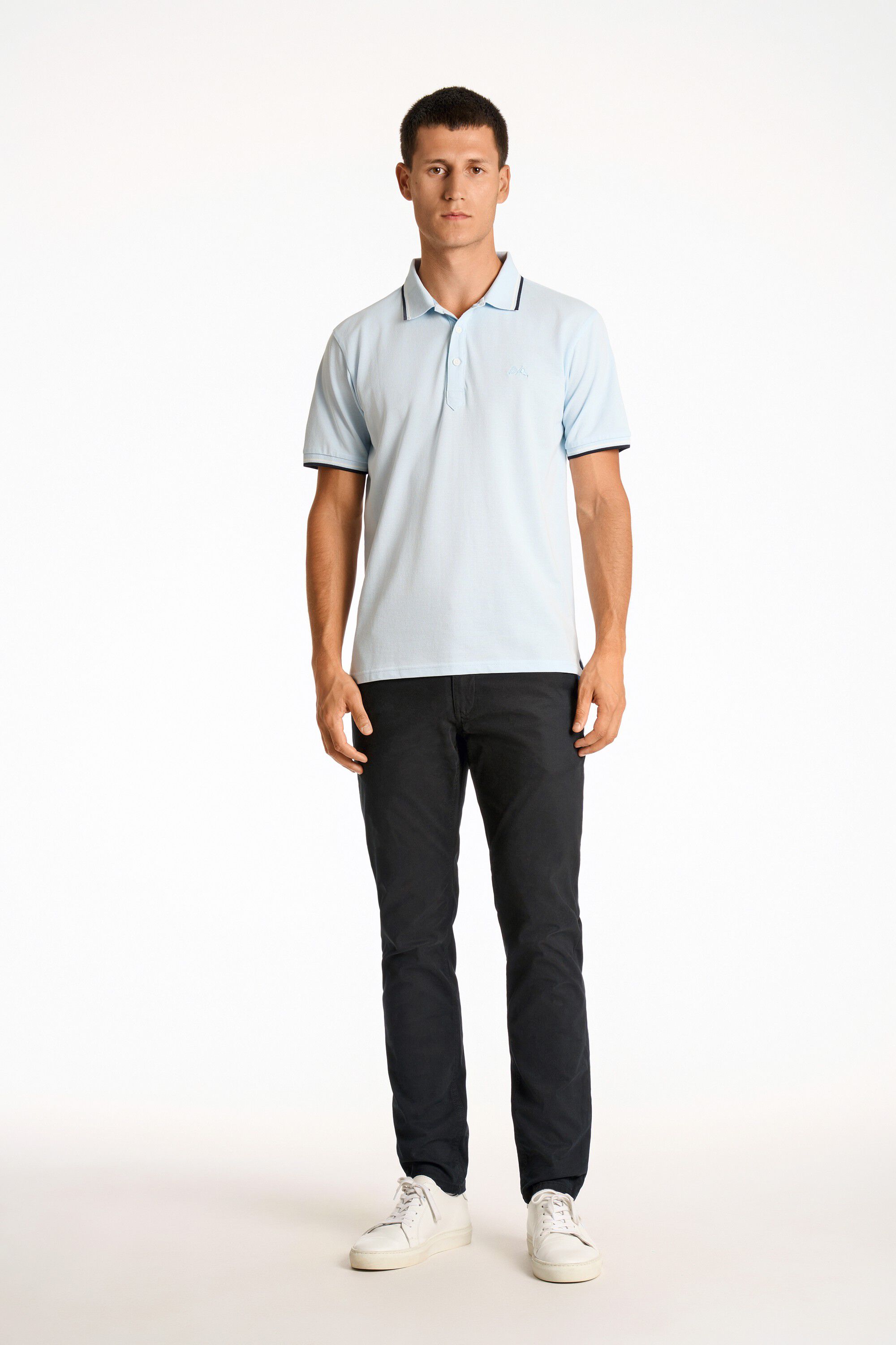 Polo shirt w. contrast piping