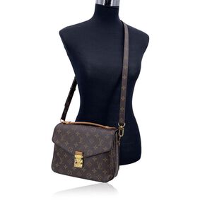 Louis Vuitton Crossbody Bag