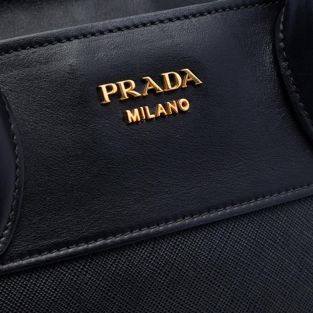 Prada Esplanade