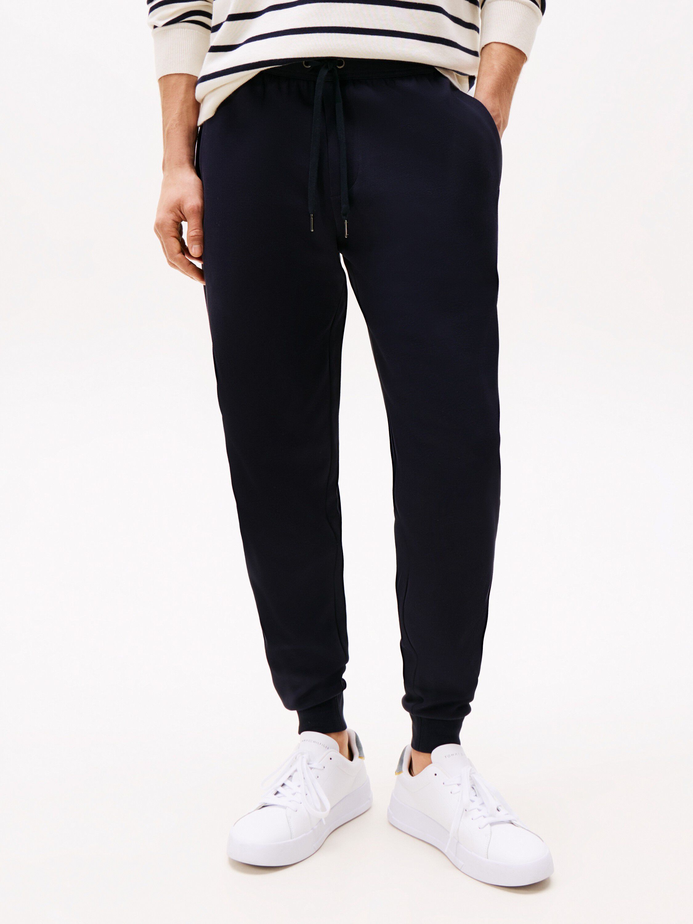 ESSENTIAL INTECHNO SWEATPANT