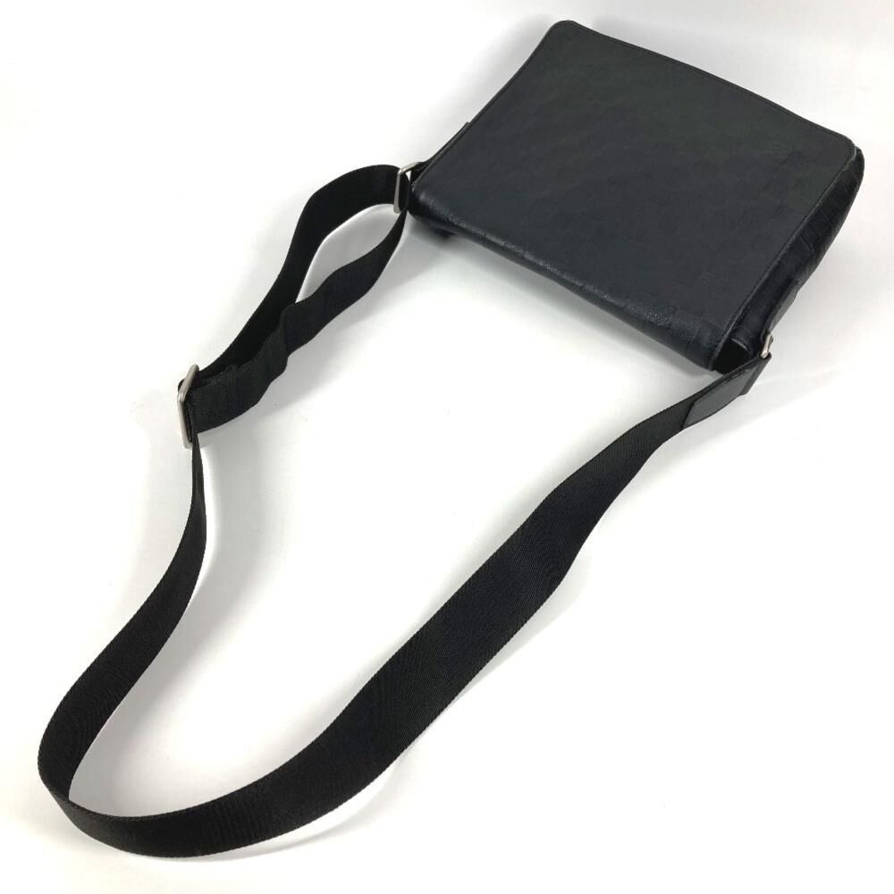 Louis Vuitton District