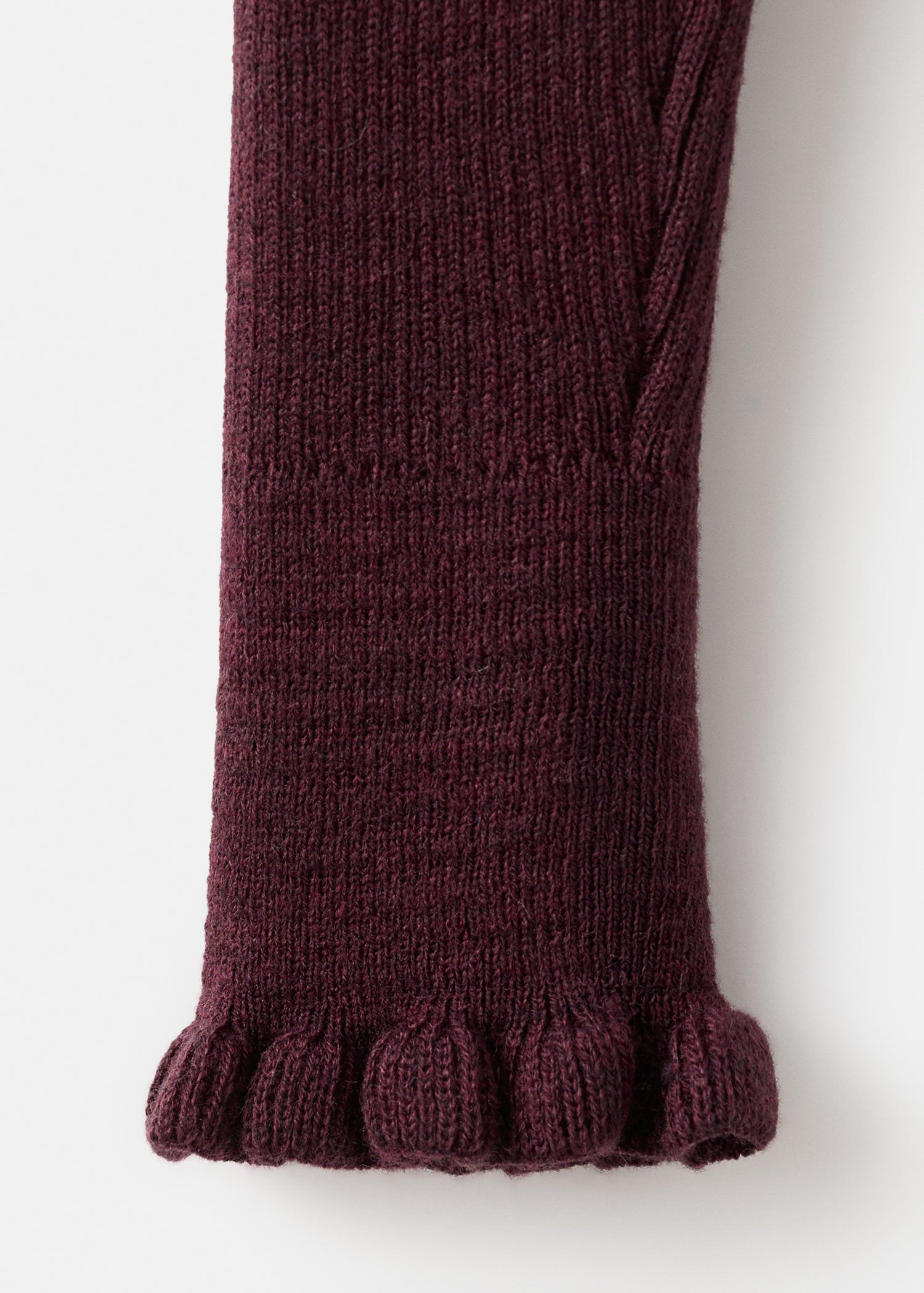 Scalloped edges sweater