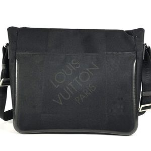Louis Vuitton Messenger