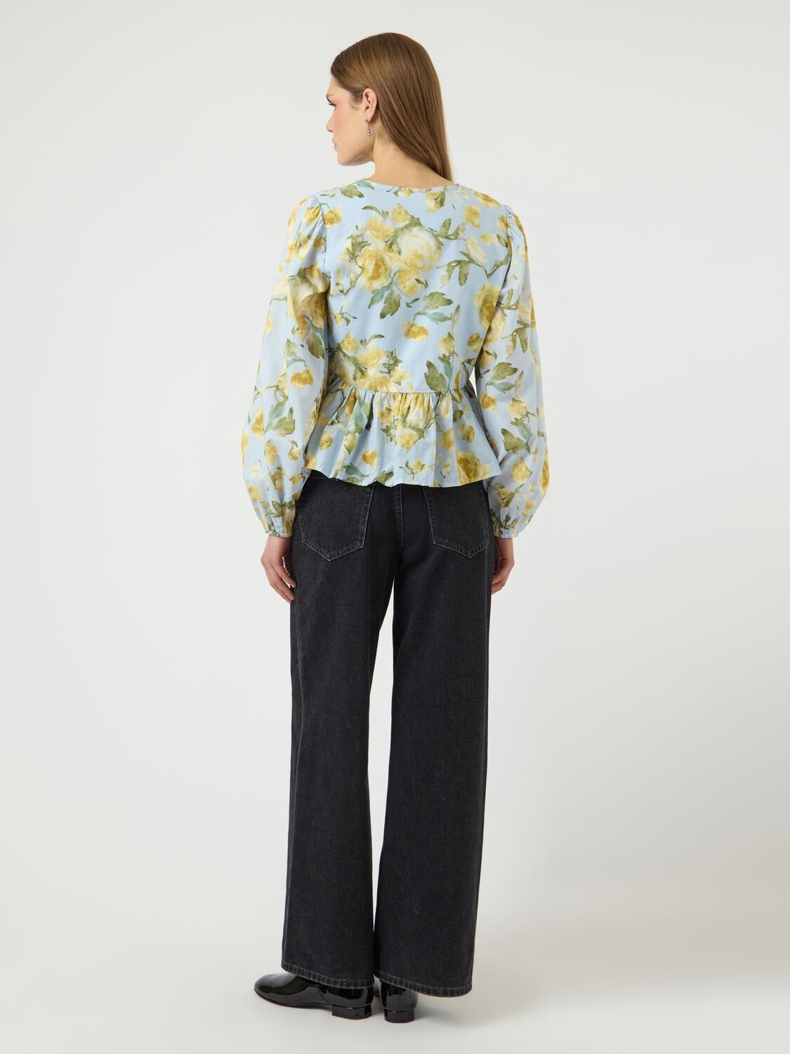 Yasebba Ls Top S. Noos