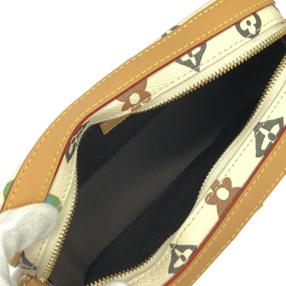 Louis Vuitton Shoulder Bags