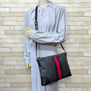 Gucci Shoulder Bag