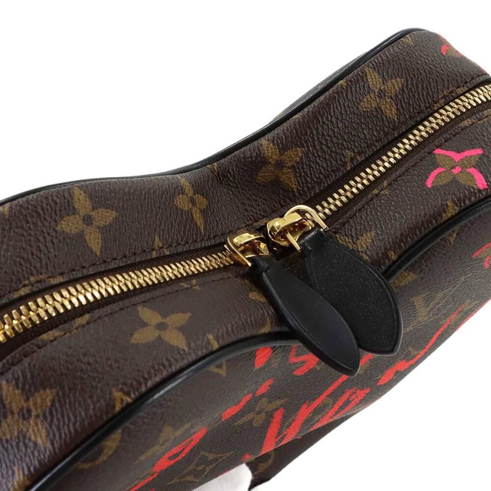 Louis Vuitton Shoulder Bags
