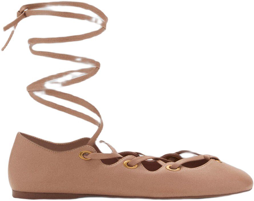 Leather ballerina with crossed stra