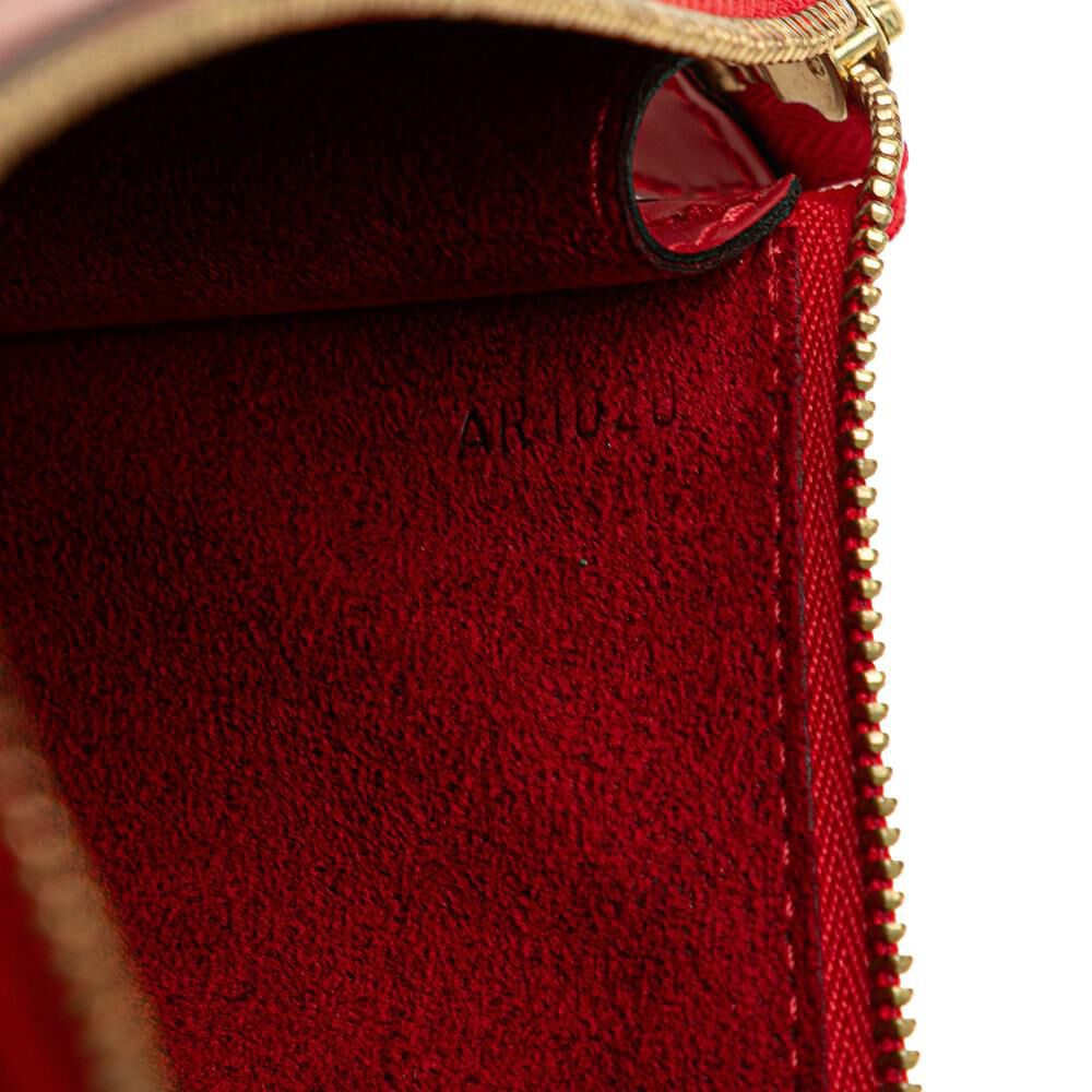 Louis Vuitton Pochette Accessoires