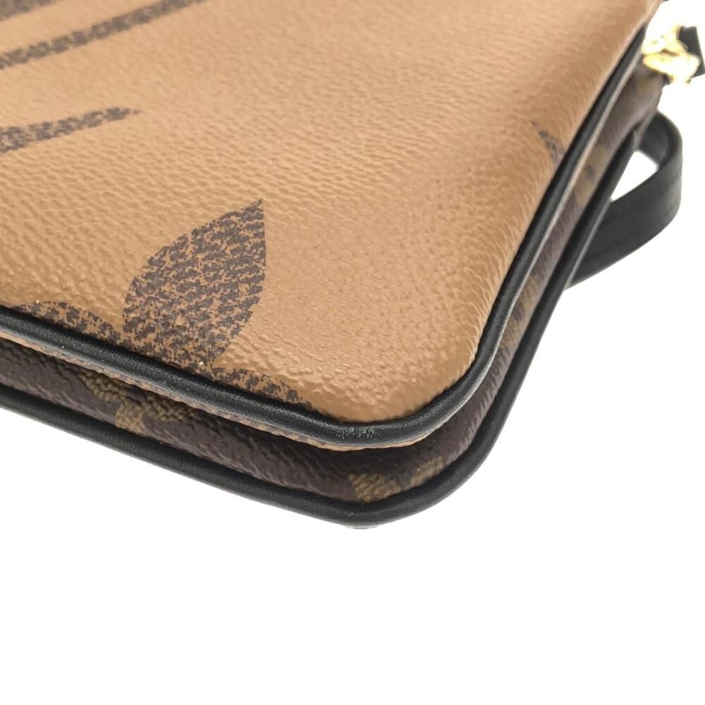 Louis Vuitton Clutch