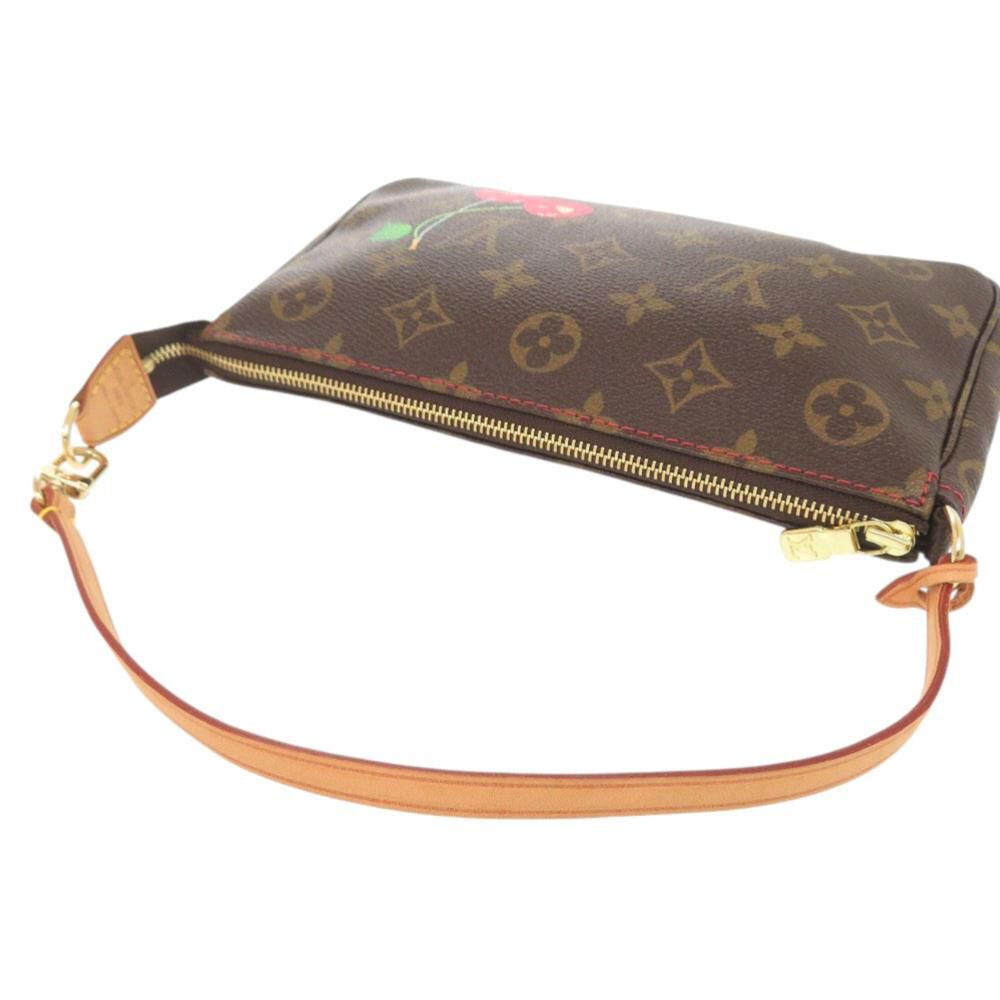 Louis Vuitton Clutch