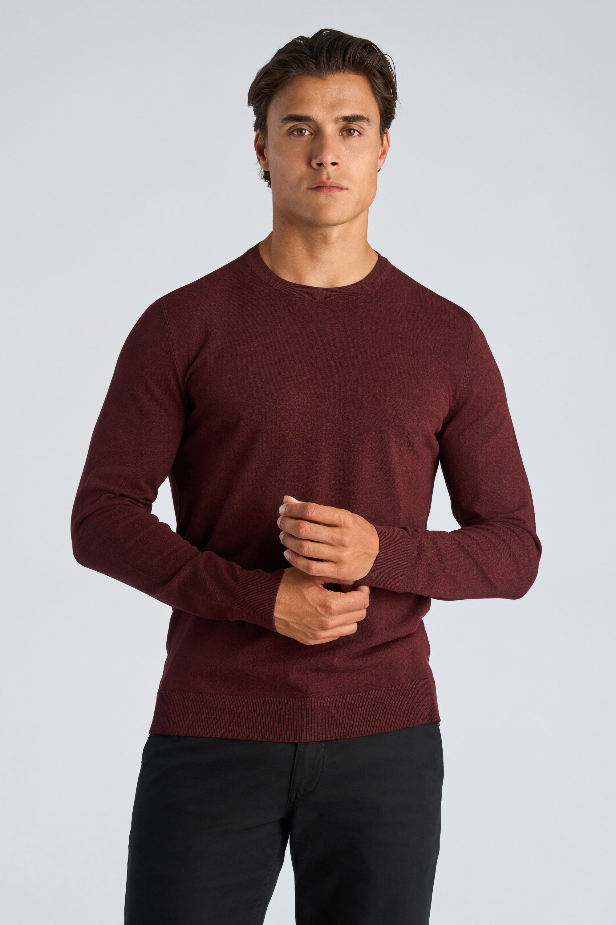 Soft viscose blend o-neck knit