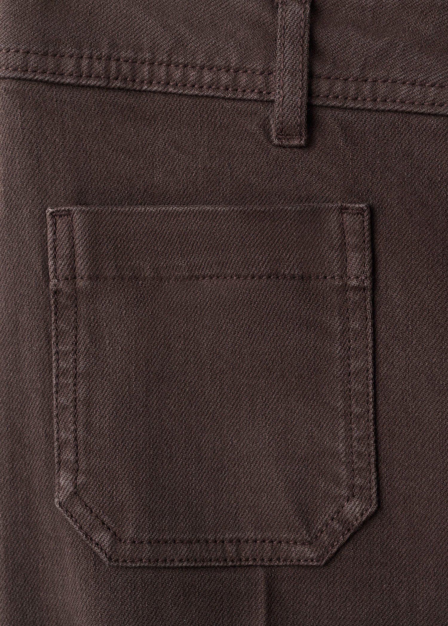 Wide-leg jeans with pockets