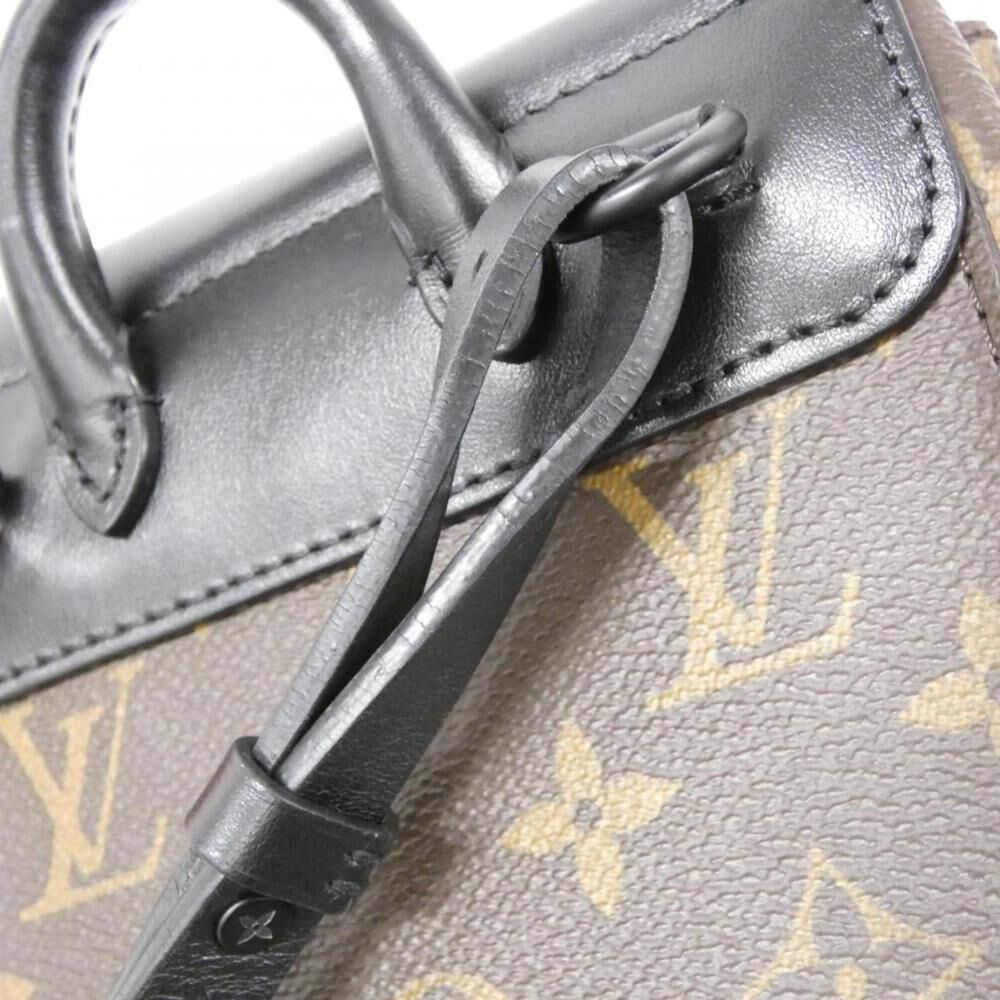Louis Vuitton Shoulder Bags