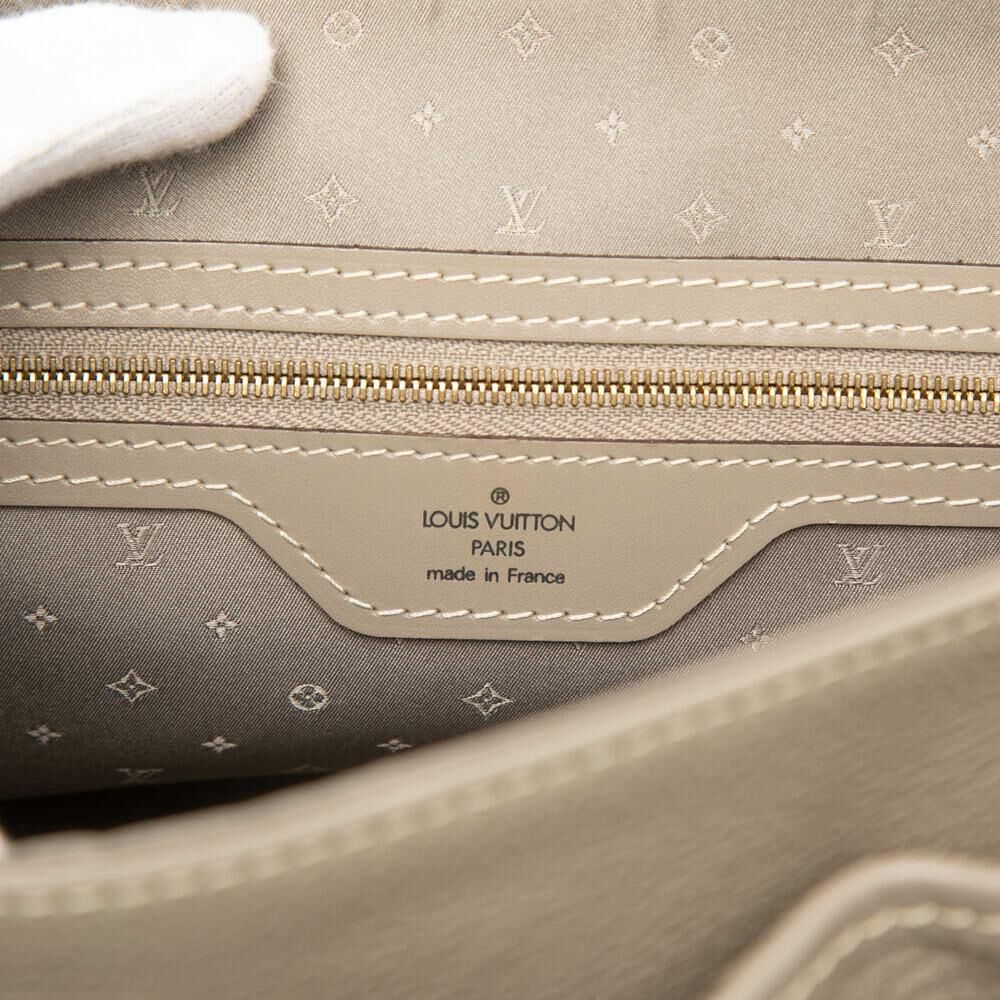 Louis Vuitton Suhali