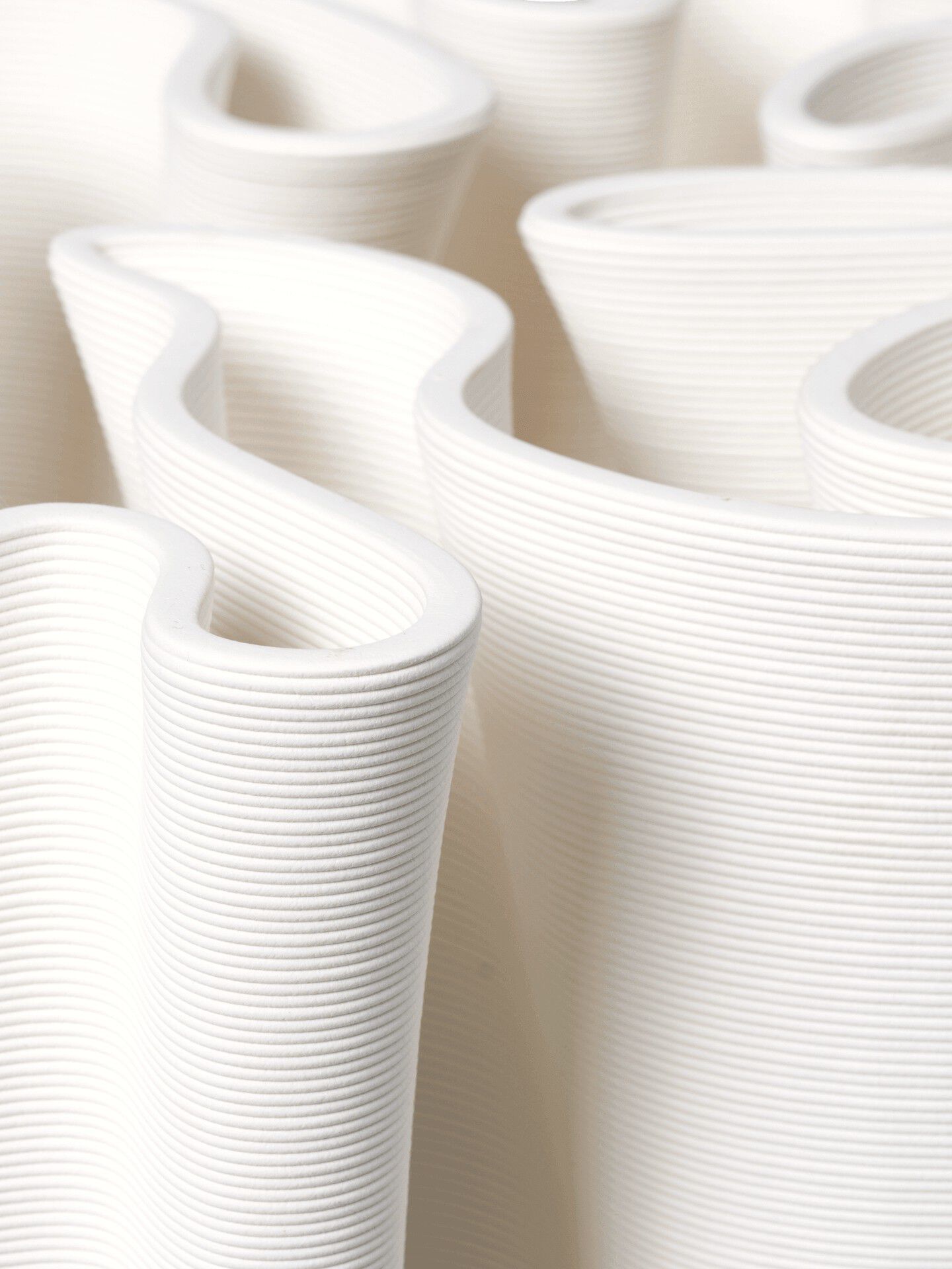 Dedali Floor Vase - H50 - Off-white