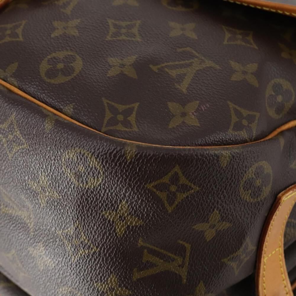 Louis Vuitton Saumur