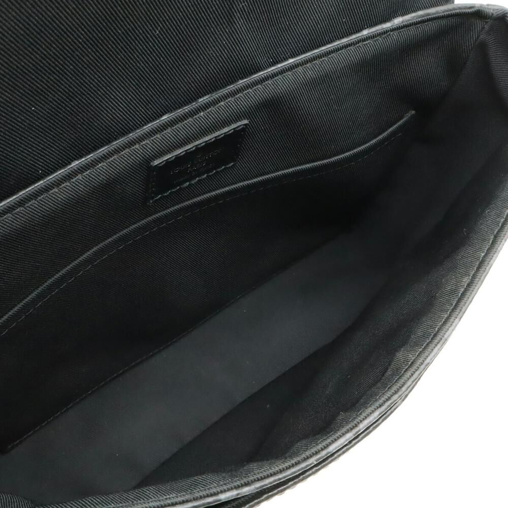 Louis Vuitton District