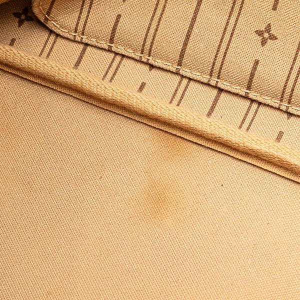 Louis Vuitton Neverfull