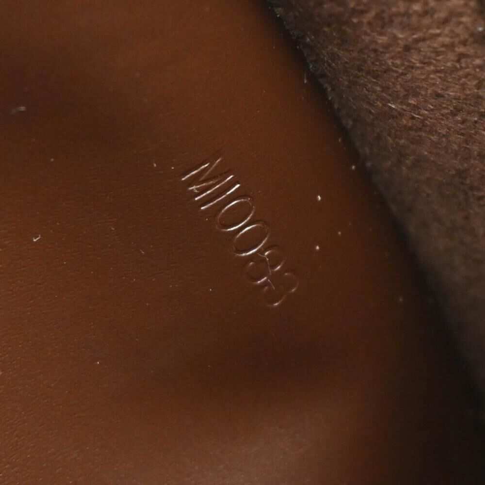 Louis Vuitton Pont Neuf