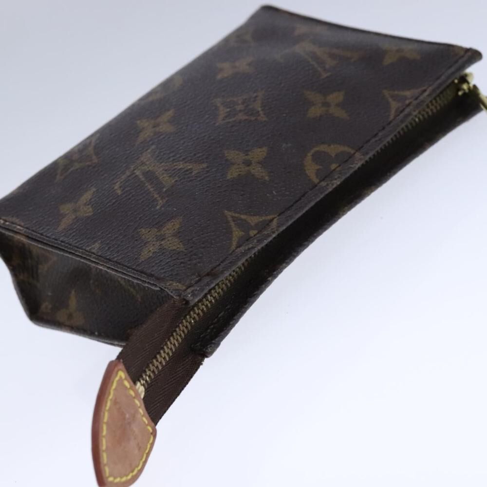 Louis Vuitton Poche Toilette