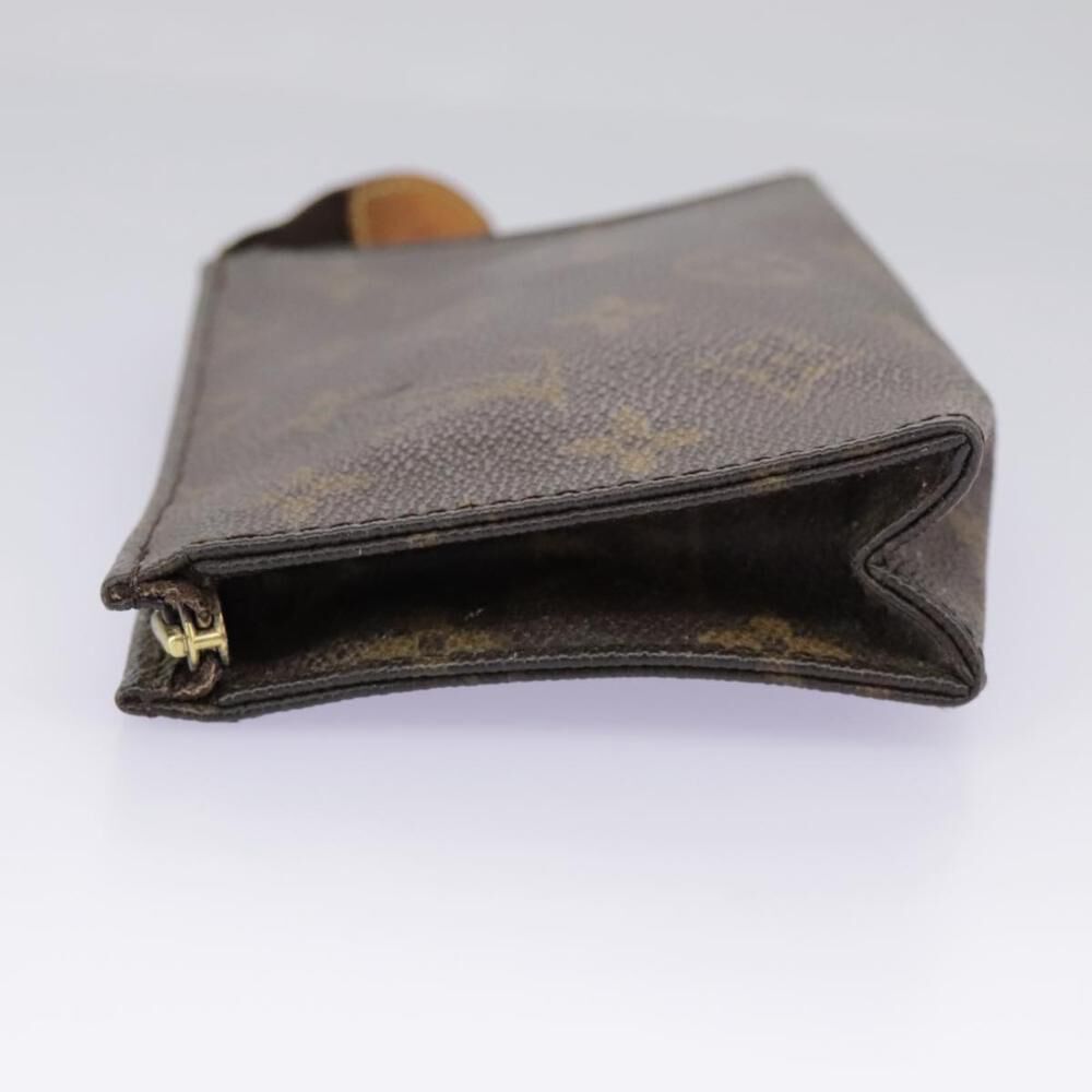 Louis Vuitton Poche Toilette